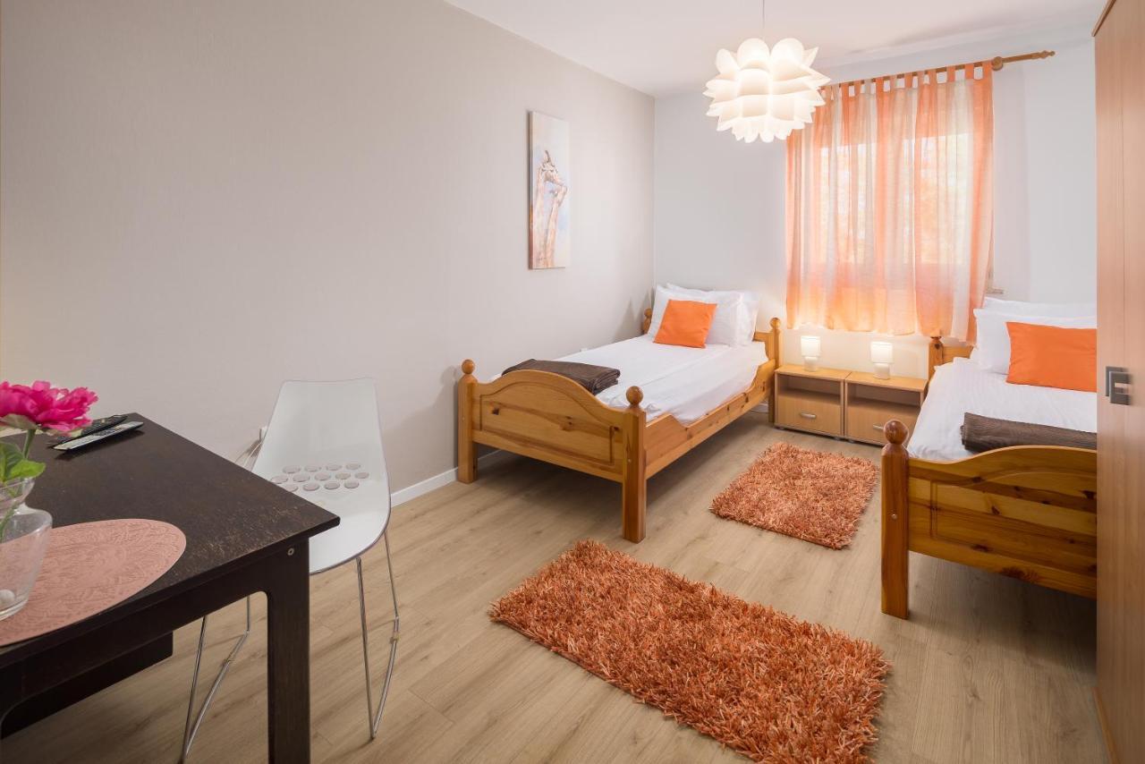 Family Vacation Villa Žbandaj Esterno foto