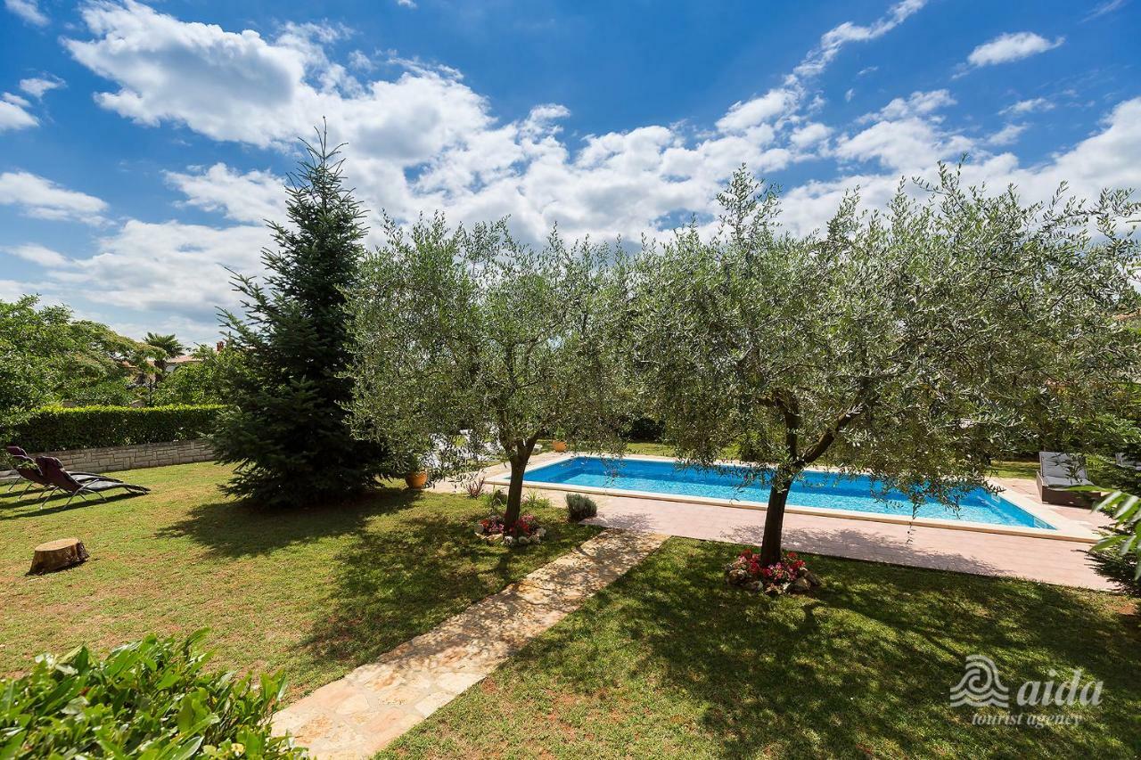 Family Vacation Villa Žbandaj Esterno foto